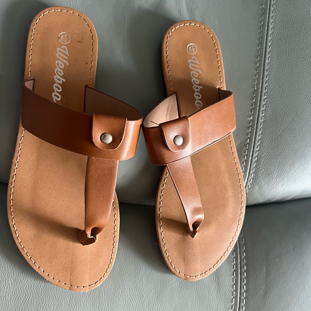 Weeboo Brown Sandals, Sz 6.5